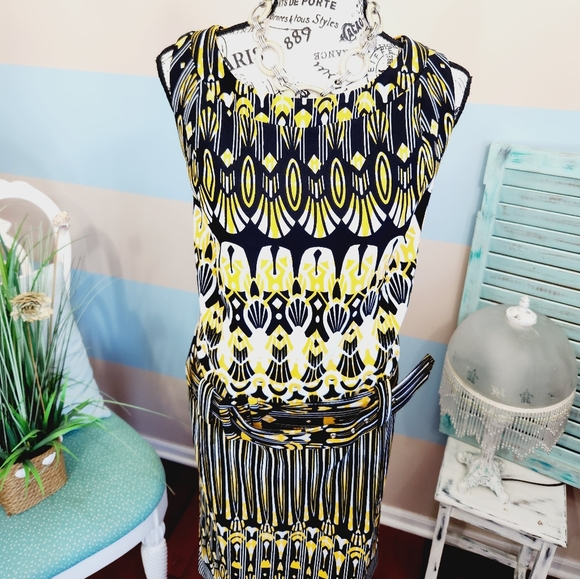 ILE New York Women's Plus Size Sleeveless Pattern Dress With Belt - Picture 3 of 9